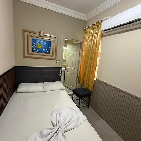Exporoyal Otel 3*