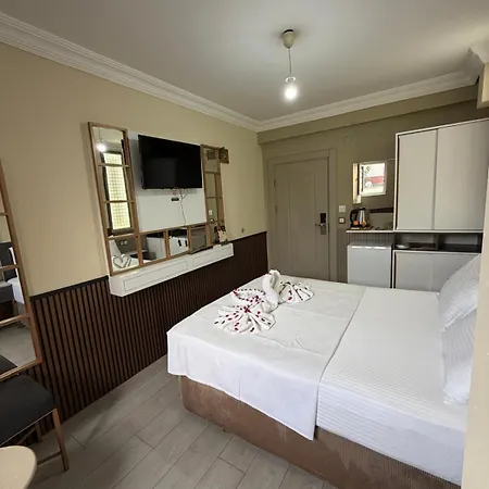 Otel Exporoyal 3*