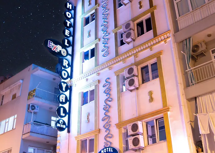 إكسبورويال فندق