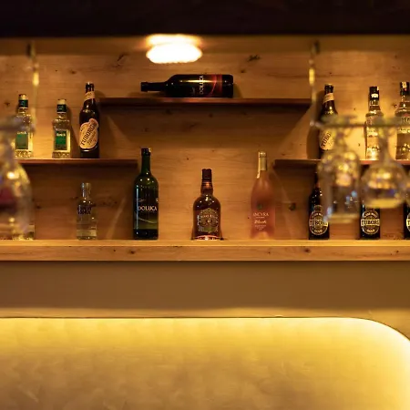 埃克斯珀罗亚尔酒店